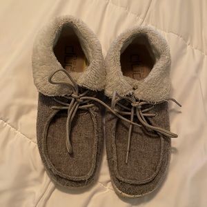 Women’s Hey Dudes 8